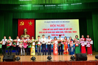HẢI HẬU CÔNG BỐ CÁC QUYẾT ĐỊNH SẮP XẾP CƠ SỞ GIÁO DỤC MẦM NON, TIỂU HỌC VÀ THCS,  KIỆN TOÀN ĐỘI NGŨ CÁN BỘ QUẢN LÝ CÁC TRƯỜNG HỌC
